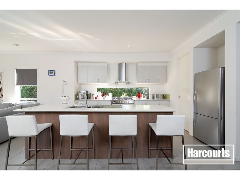 1 Sierra Blvd, Cranbourne North VIC 3977
