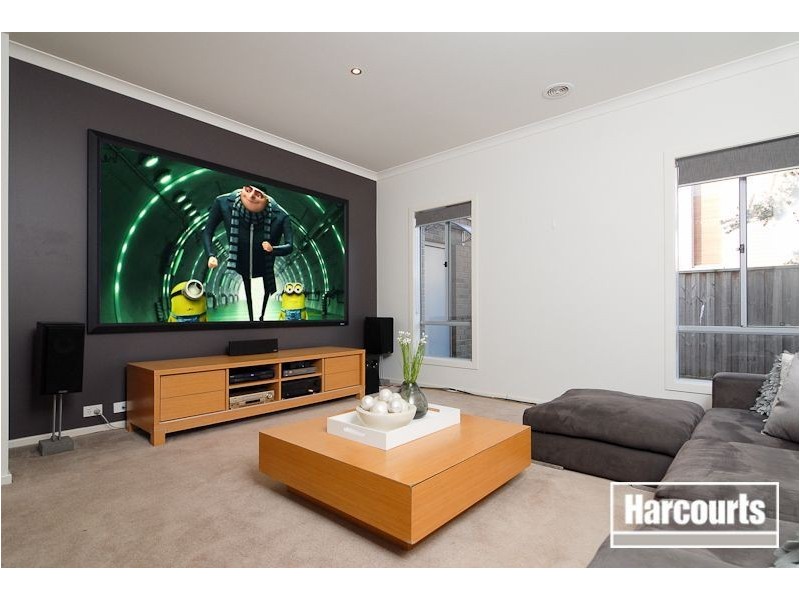 1 Sierra Blvd, Cranbourne North VIC 3977