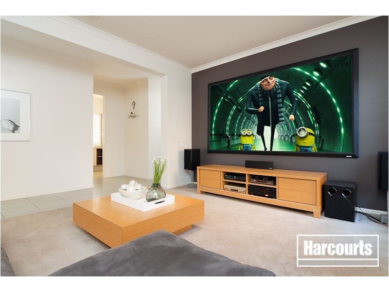 1 Sierra Blvd, Cranbourne North VIC 3977