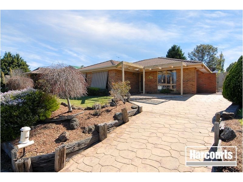 12 George Chudleigh Drive, Hallam VIC 3803