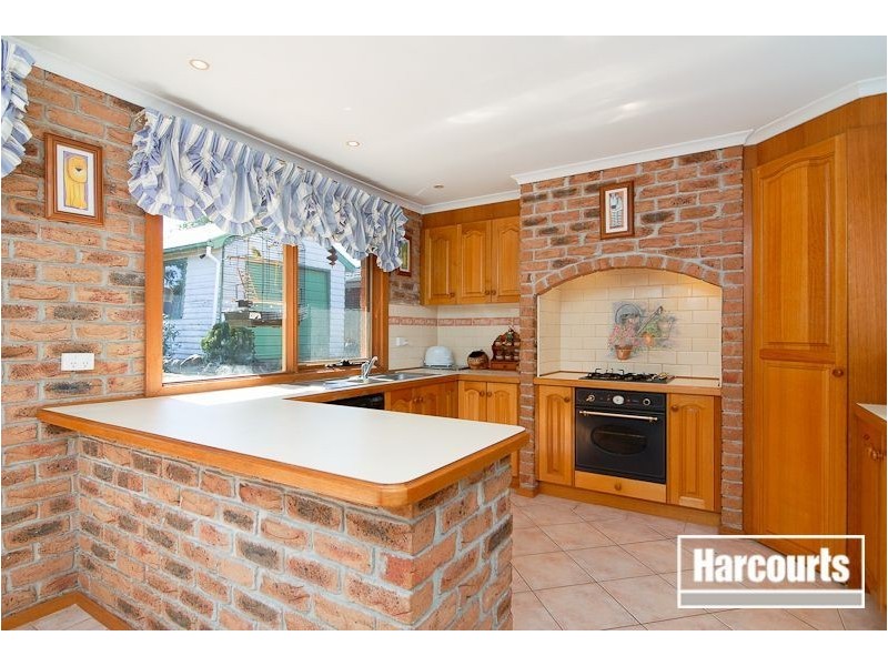 12 George Chudleigh Drive, Hallam VIC 3803