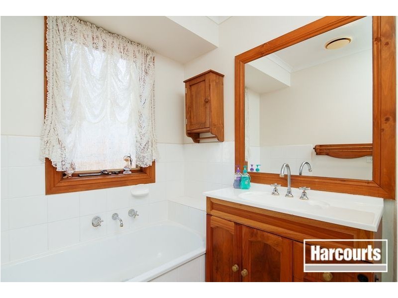 12 George Chudleigh Drive, Hallam VIC 3803