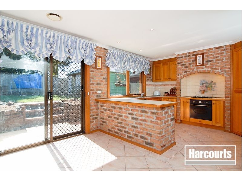 12 George Chudleigh Drive, Hallam VIC 3803