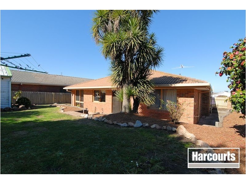 12 George Chudleigh Drive, Hallam VIC 3803