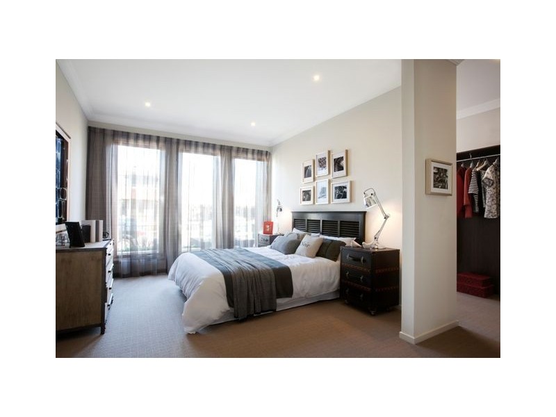 118 Percheron Way, Clyde North VIC 3978
