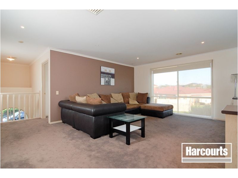 5 Floral Gardens, Narre Warren South VIC 3805