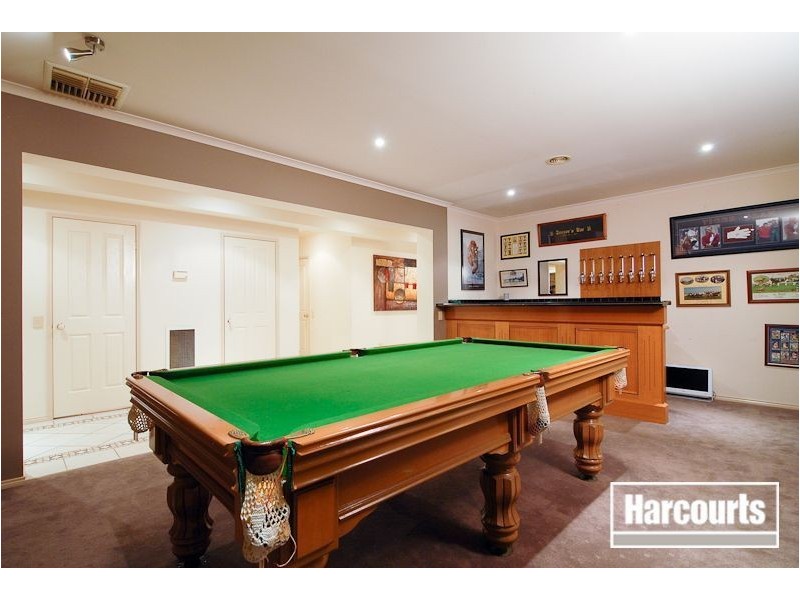 5 Floral Gardens, Narre Warren South VIC 3805