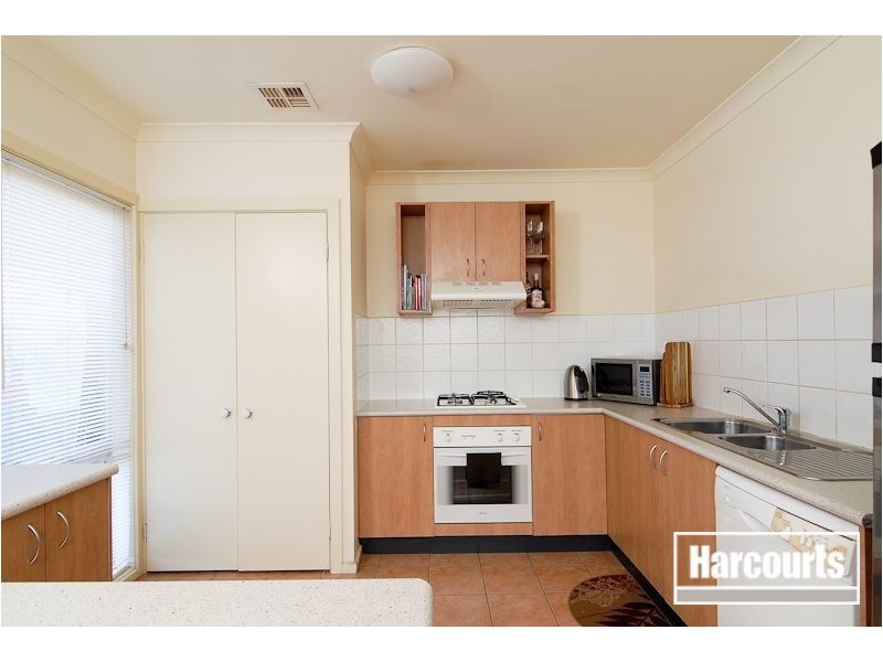 3/52 Shinners Ave, Berwick VIC 3806