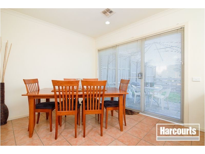 3/52 Shinners Ave, Berwick VIC 3806
