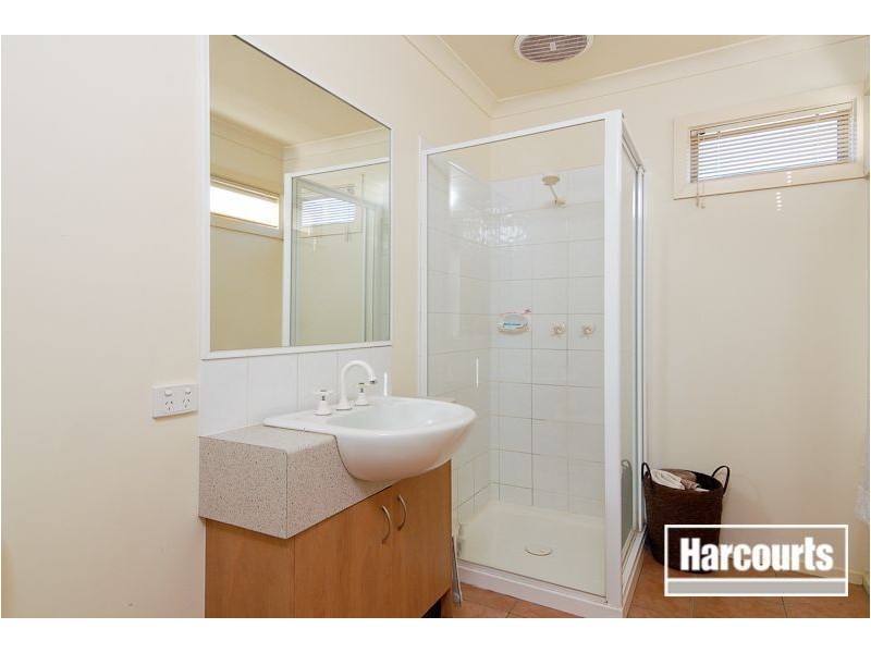 3/52 Shinners Ave, Berwick VIC 3806