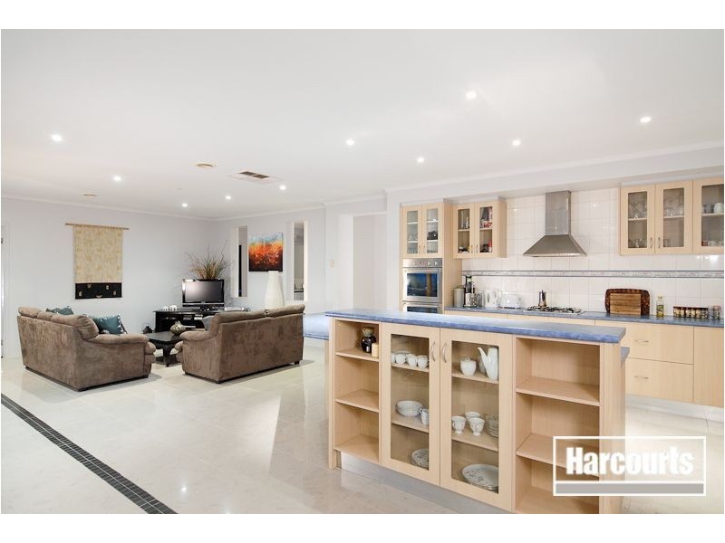 28 Olive Road, Lynbrook VIC 3975