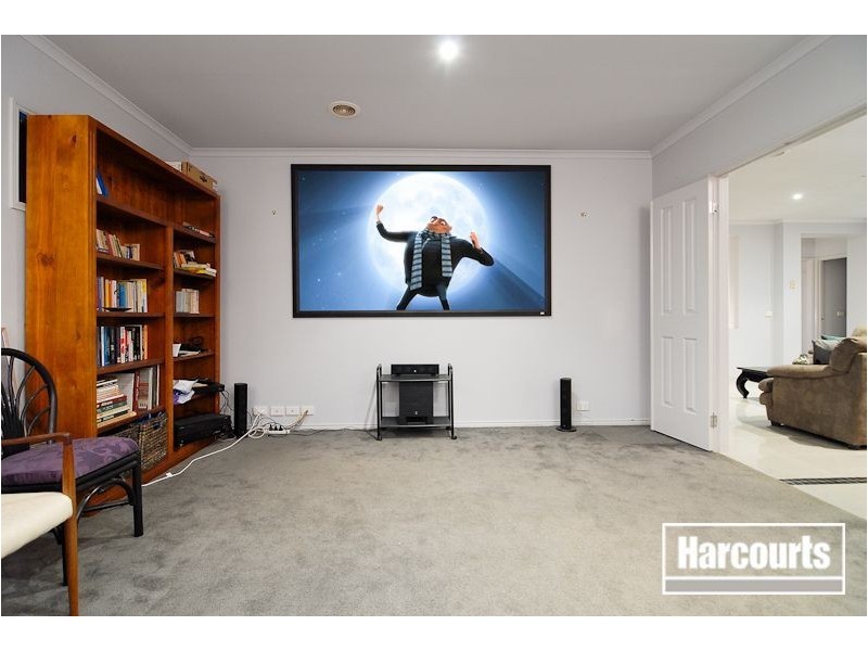 28 Olive Road, Lynbrook VIC 3975