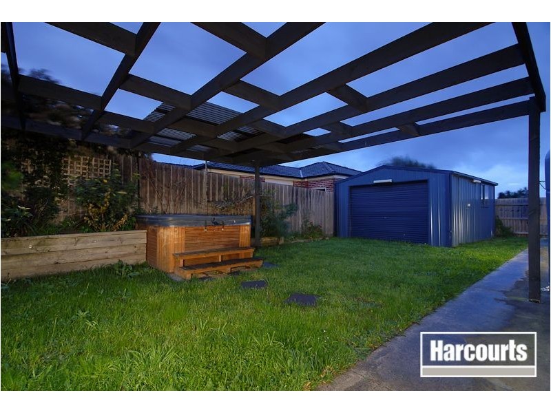 28 Olive Road, Lynbrook VIC 3975