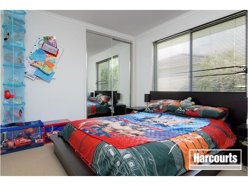 8 Grenfell Rise, Narre Warren South VIC 3805
