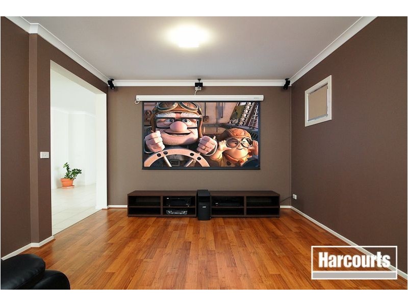 4 Sierra Boulevard, Cranbourne North VIC 3977