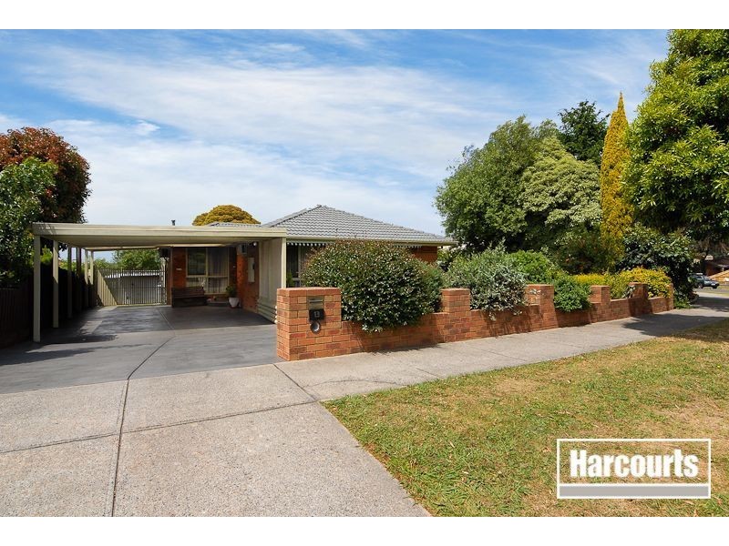 13 Tamarisk Rd, Narre Warren VIC 3805