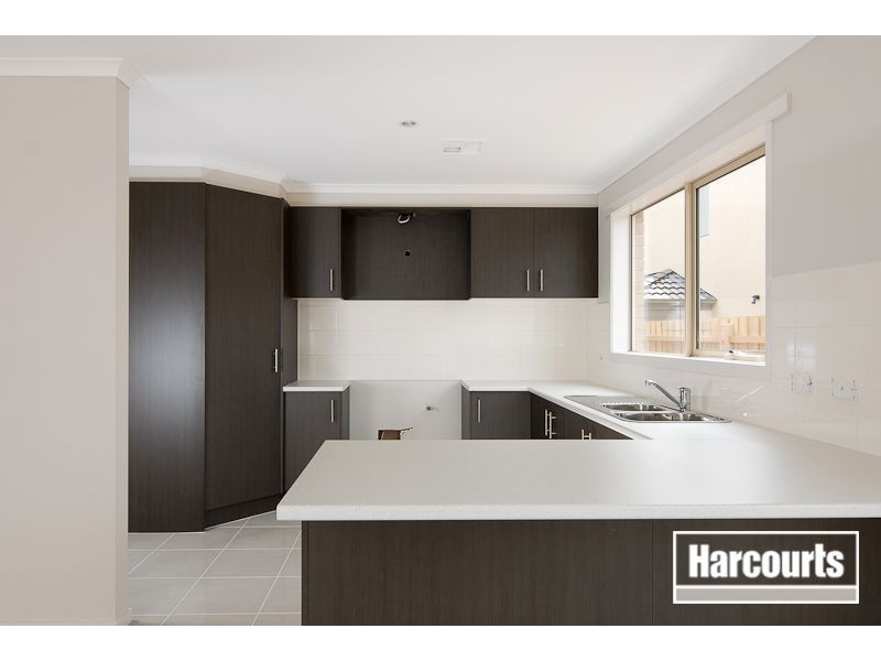 22 Bethune Drive, Hampton Park VIC 3976