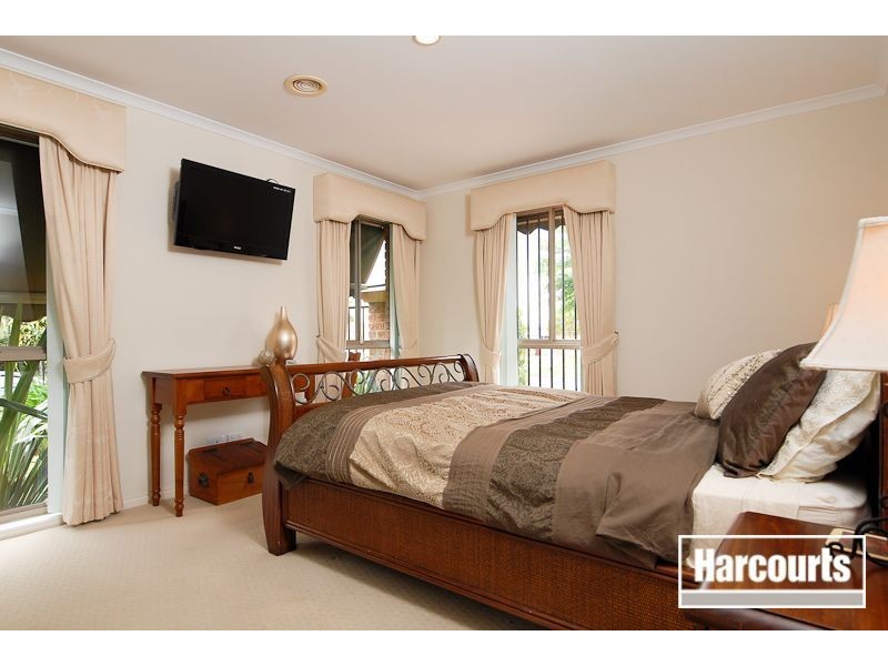 4 Kendall Drive, Narre Warren VIC 3805