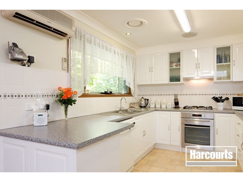 6 The Grange, Hampton Park VIC 3976