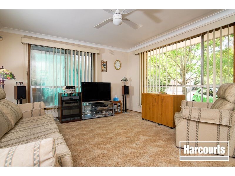 6 The Grange, Hampton Park VIC 3976