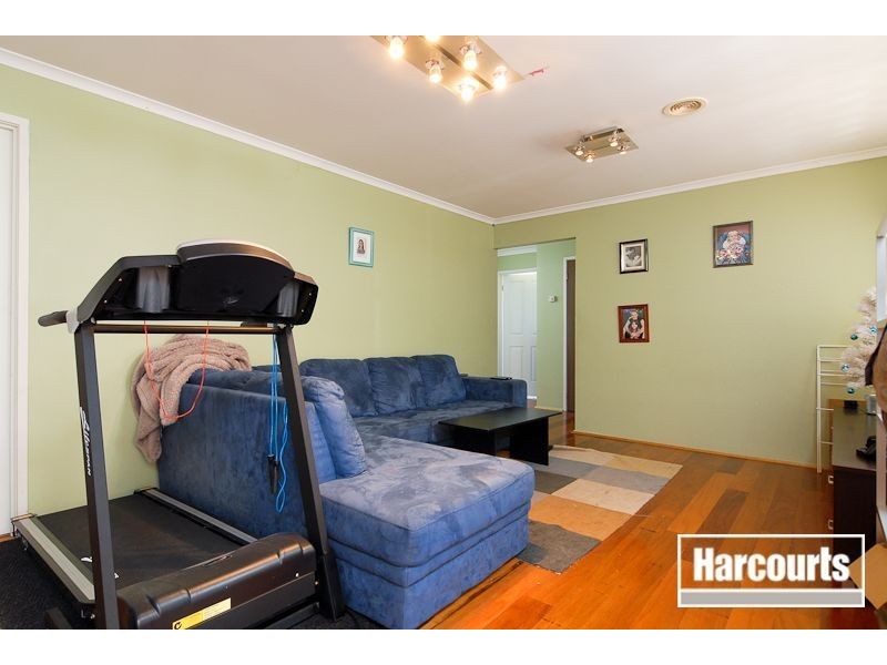 9 Feehan Crescent, Narre Warren South VIC 3805