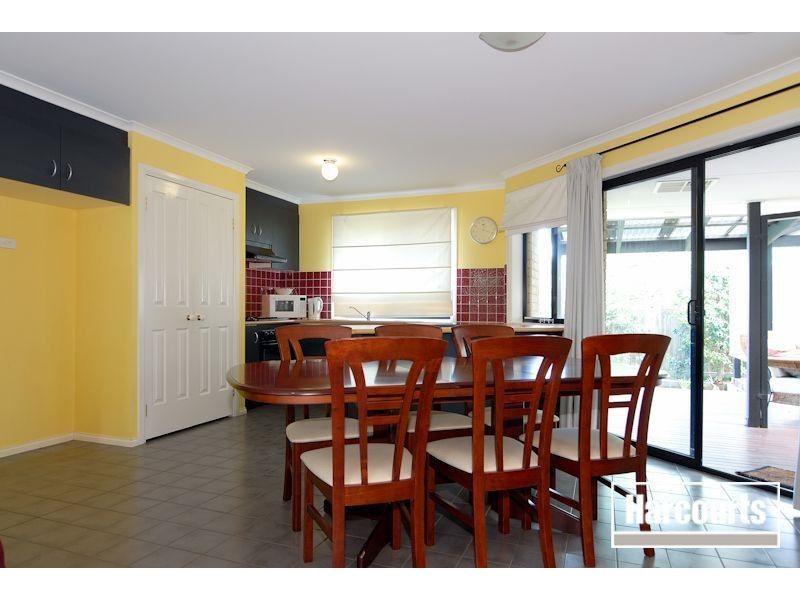 18 Riverglen Road, Berwick VIC 3806