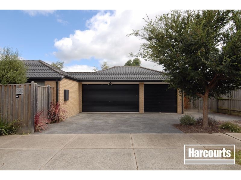 18 Riverglen Road, Berwick VIC 3806