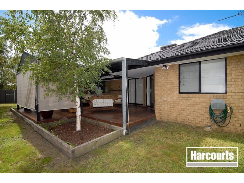 18 Riverglen Road, Berwick VIC 3806