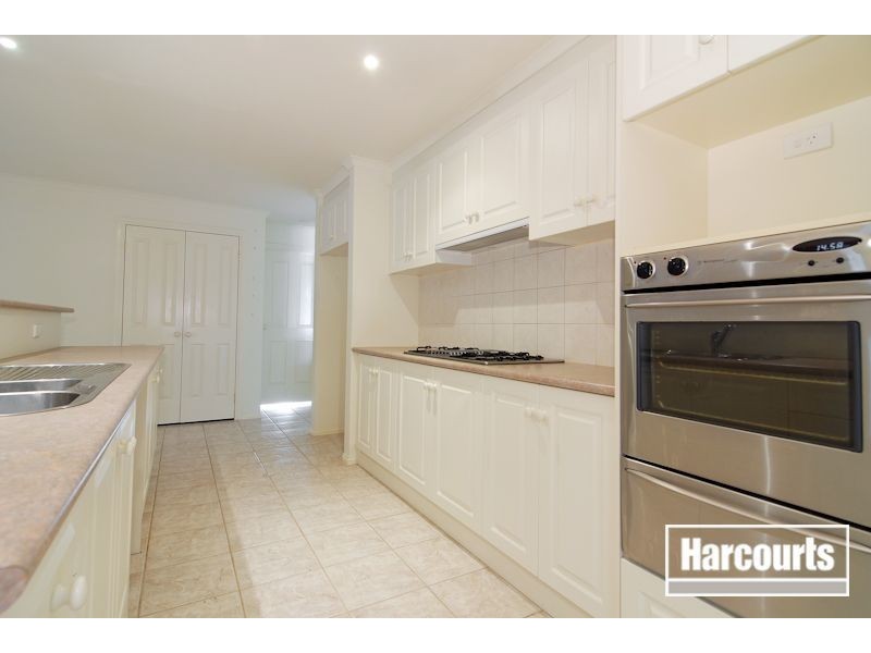 70 Galloway Drive, Narre Warren South VIC 3805