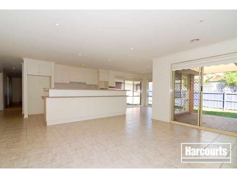 70 Galloway Drive, Narre Warren South VIC 3805