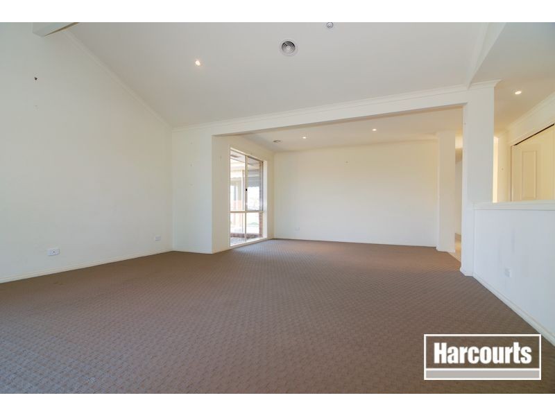 70 Galloway Drive, Narre Warren South VIC 3805