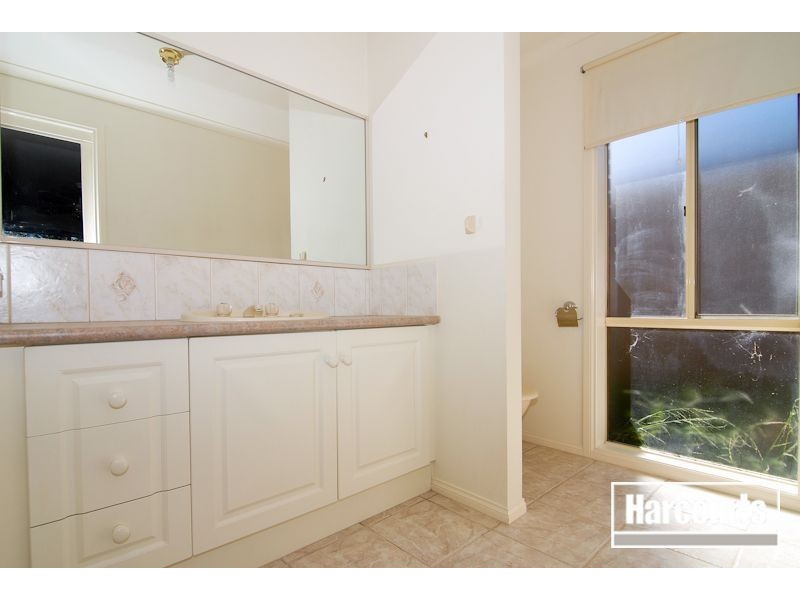 70 Galloway Drive, Narre Warren South VIC 3805