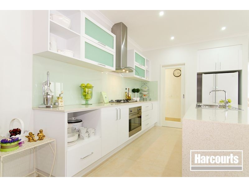 7 Discovery Avenue, Cranbourne North VIC 3977