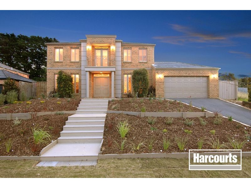 9 Toptani Drive, Narre Warren South VIC 3805