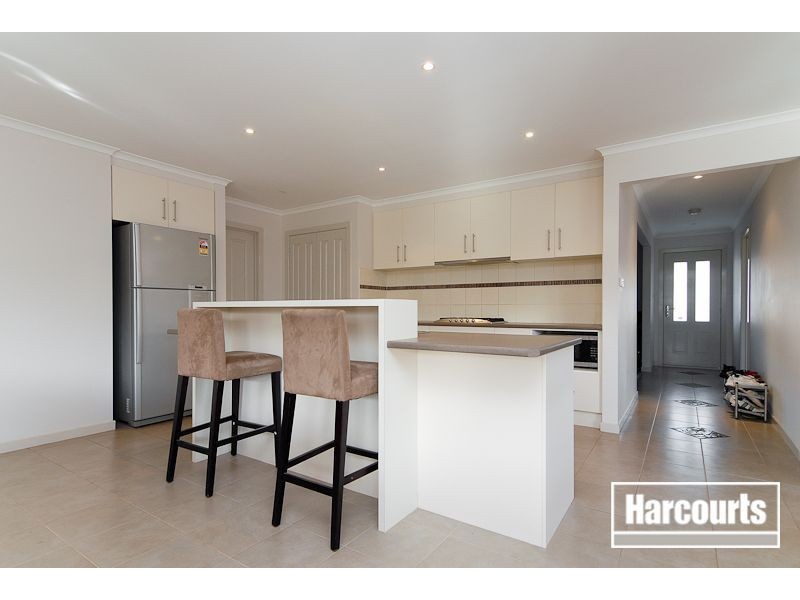 40 Von Nida Drive, Cranbourne North VIC 3977