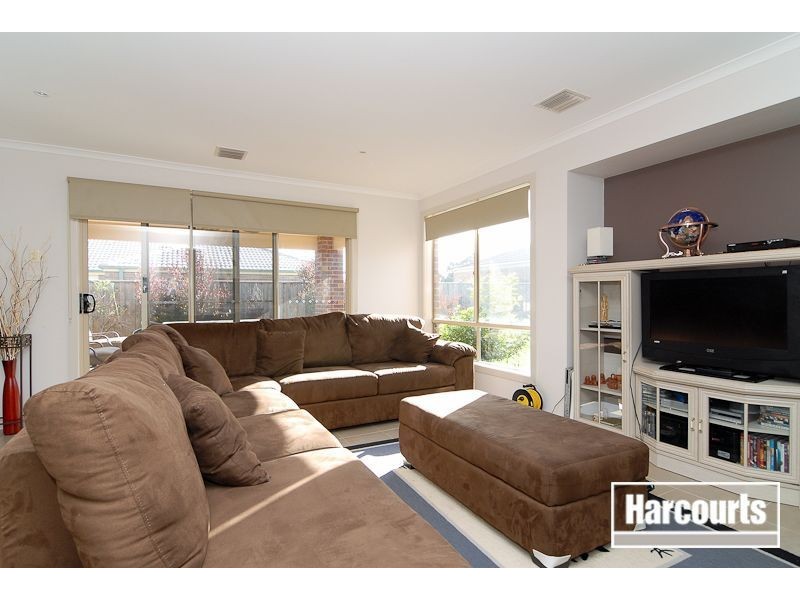 40 Von Nida Drive, Cranbourne North VIC 3977