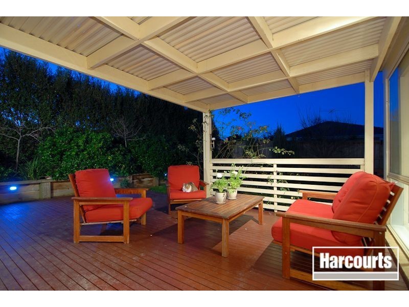 122 Robinswood Parade, Narre Warren South VIC 3805