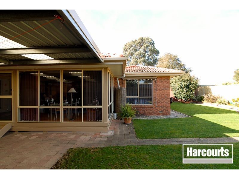 25 Fleetwood Drive, Narre Warren VIC 3805