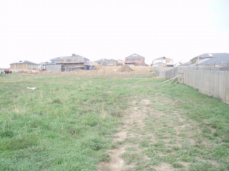 136 Empire Drive, Mooroolbark VIC 3138