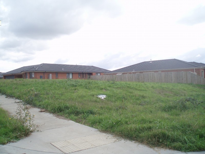 153 Tudor Drive, Mooroolbark VIC 3138