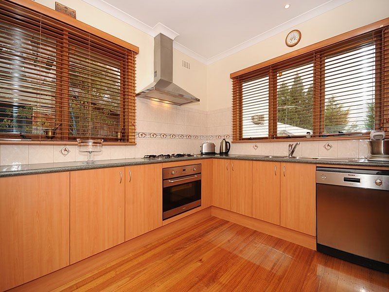 11 Reserve Road, Ringwood VIC 3134