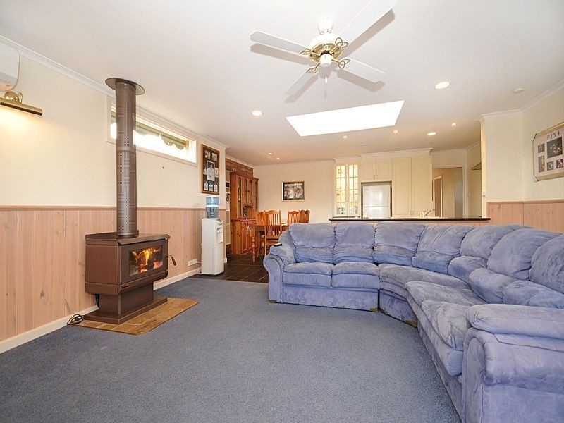 18 Loch Street, Kilsyth VIC 3137