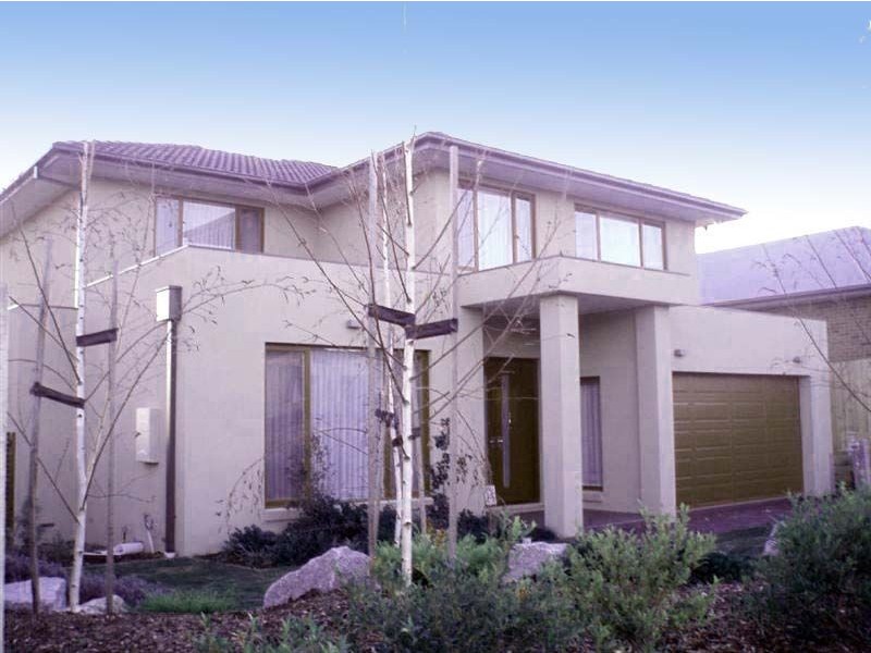 9 Kingston Way, Mooroolbark VIC 3138