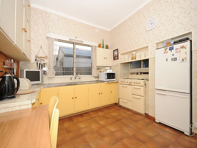 84 Mount view Parade, Croydon VIC 3136