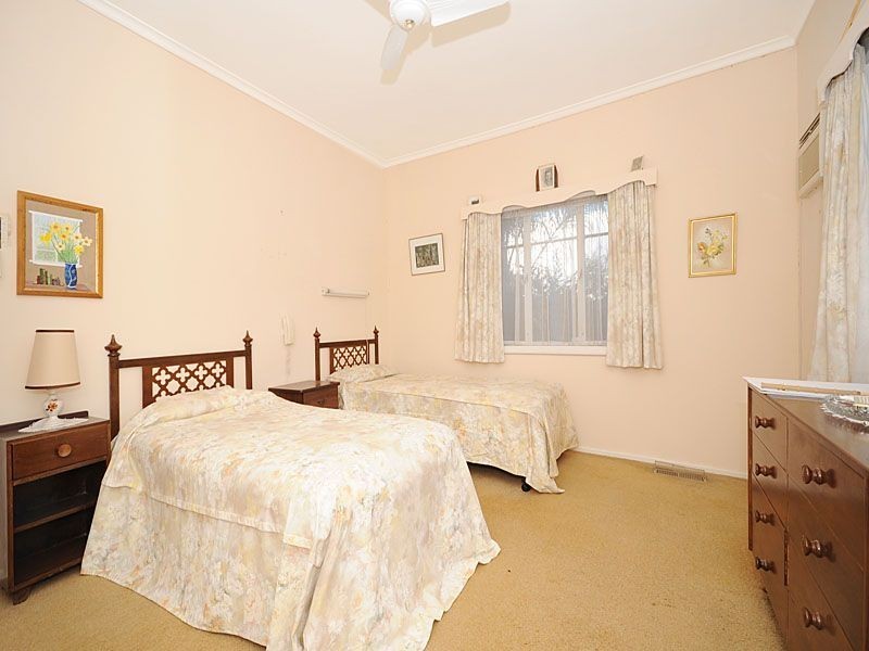 84 Mount view Parade, Croydon VIC 3136