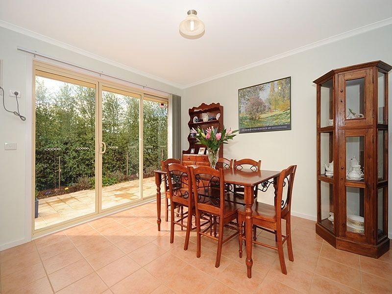 2/4 Jillian Street, Mooroolbark VIC 3138