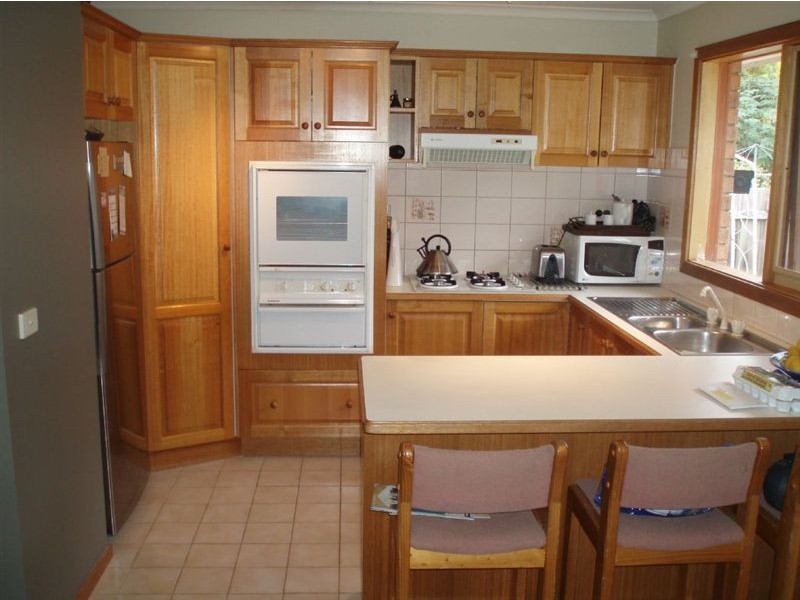 2/12 Derwent St, Ringwood VIC 3134