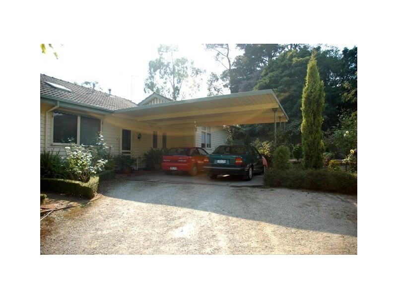 14 Ross Road, Croydon VIC 3136