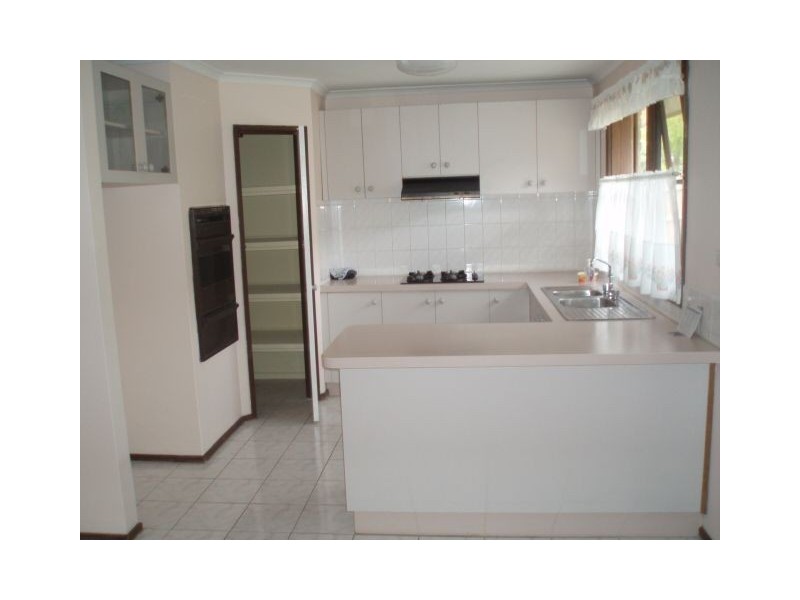 13 Rangeview Road, Boronia VIC 3155