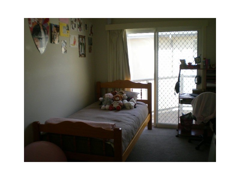 14/13-15 Hewish Road, Croydon VIC 3136